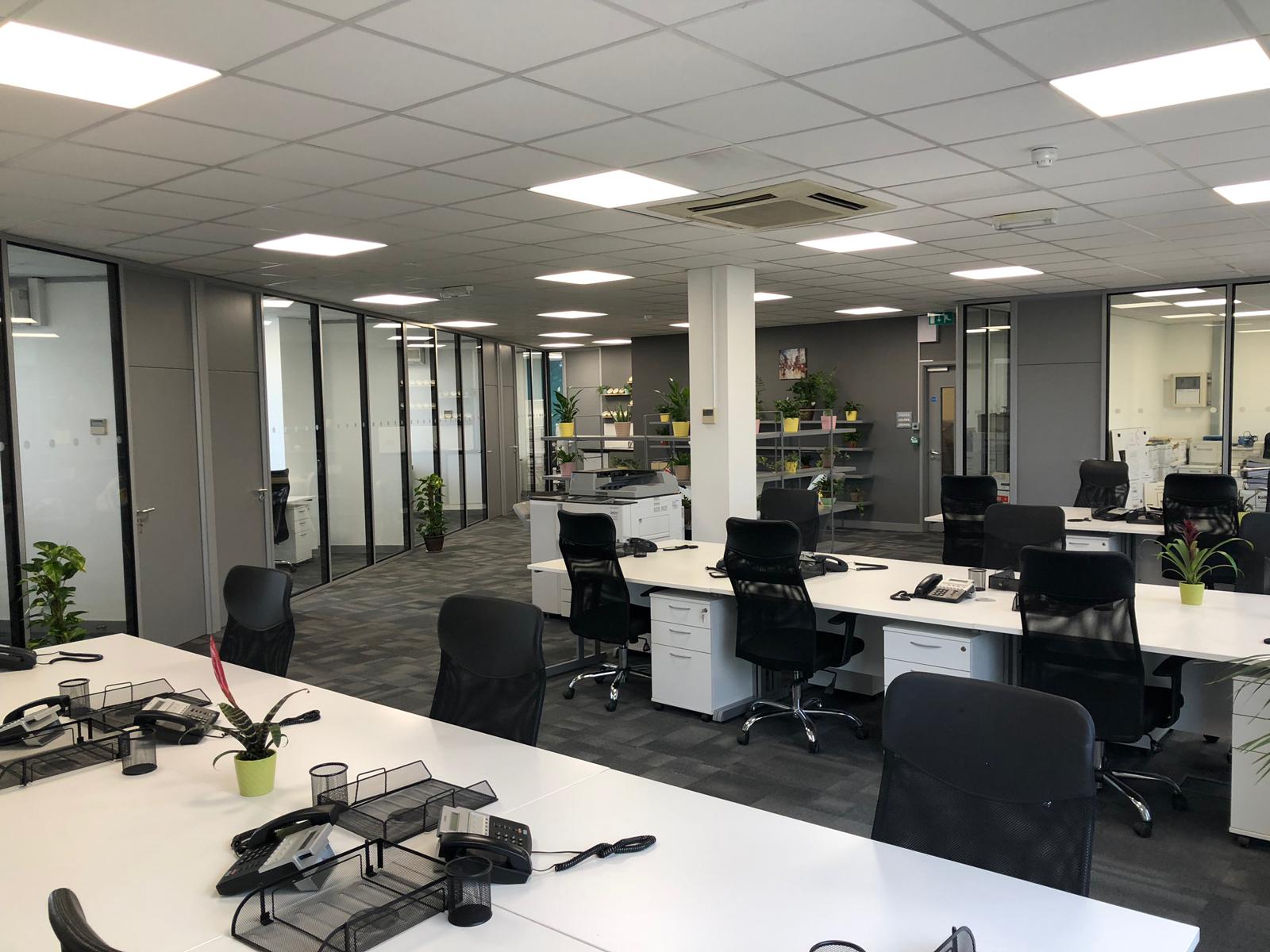 Private meeting rooms and office space in Putney serviced office